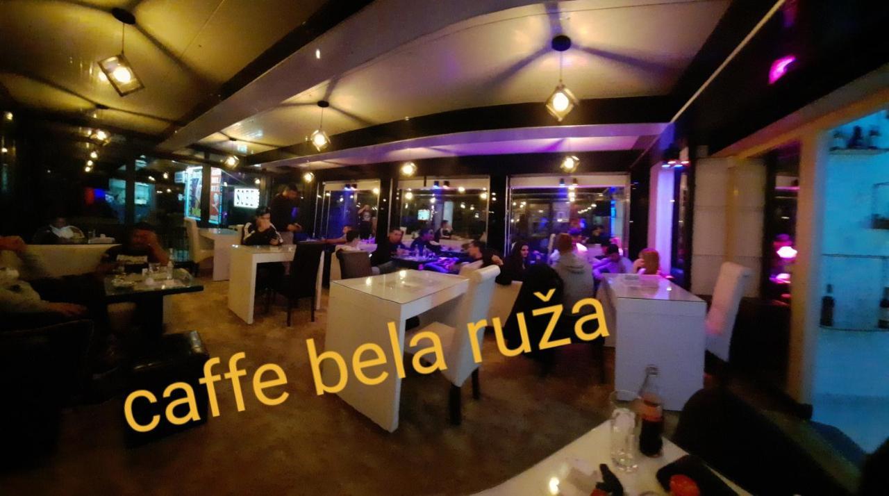 Bela Ruža Hotel Beograd Bagian luar foto